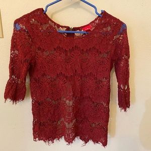 Daytrip XS red lace top